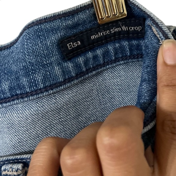 Citizens Of Humanity Elsa Midrise Slim Fit Crop Jeans - Picture 2 of 8